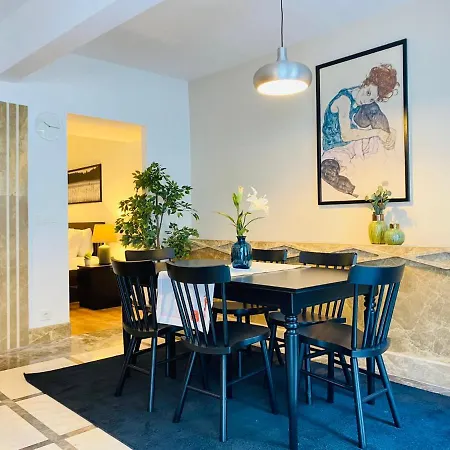 Flat W Backyard In Nisantasi * اسطنبول
